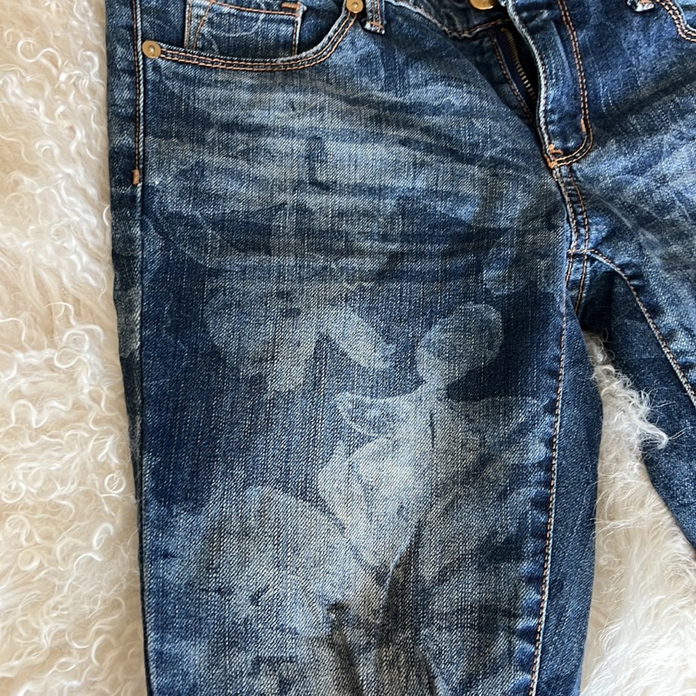 Flower pattern jeans